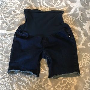 Maternity Denim Cut Off Shorts 💙